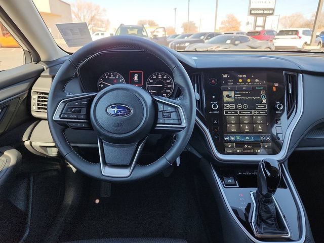 Used 2025 Subaru Outback Premium AWD/4WD image 12