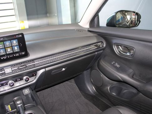 Certified 2024 Honda HR-V EX-L image 23