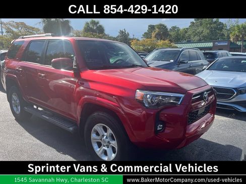 Used 2021 Toyota 4Runner SR5 RWD image 3