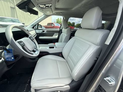 New 2026 Hyundai Santa Fe Calligraphy AWD/4WD image 11