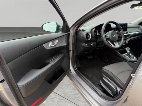 Used 2023 Kia Forte LXS FWD image 18