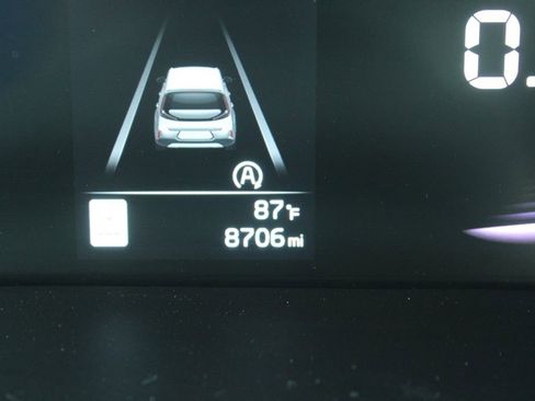 Used 2025 Kia Soul LX w/ LX Technology Package image 28