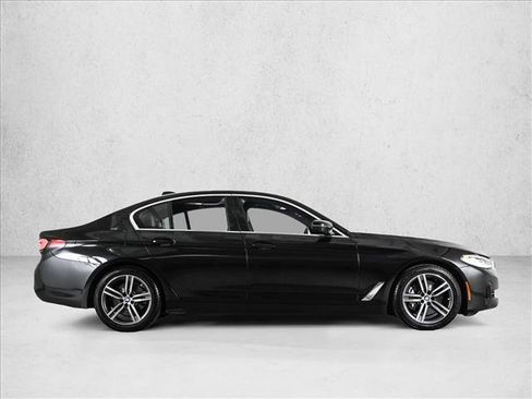 Used 2022 BMW 530i xDrive 530i xDrive w/ Convenience Package image 4