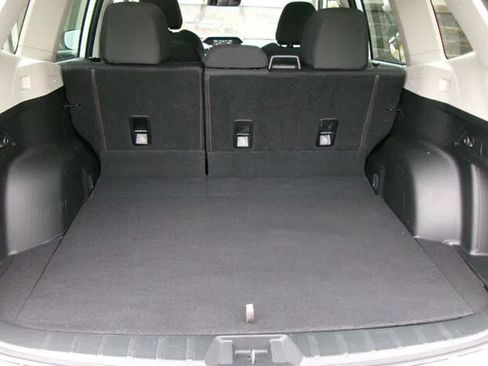 Used 2021 Subaru Forester Premium AWD/4WD image 12