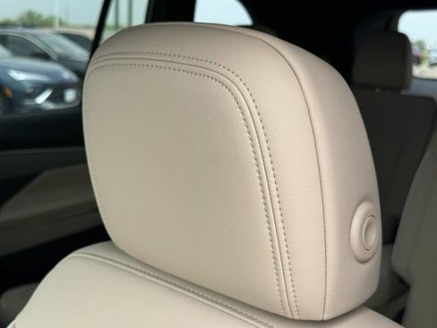 New 2026 Buick Enclave Preferred w/ Super Cruise Package FWD image 18