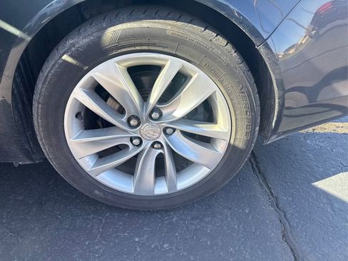 Used 2016 Buick Regal FWD image 32