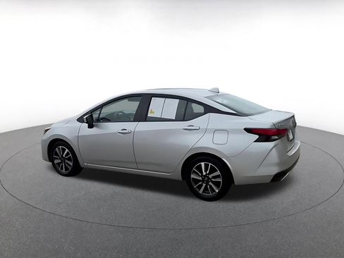 Used 2025 Nissan Versa SV FWD image 10