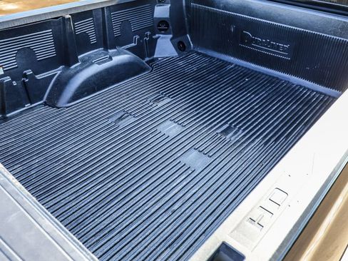 Used 2025 Chevrolet Silverado 2500 LT w/ Convenience Package AWD/4WD image 11
