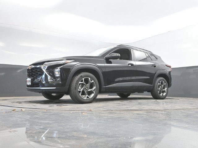 Used 2024 Chevrolet Trax LT FWD image 45
