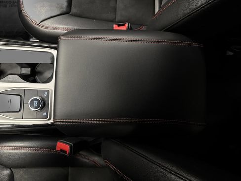 Used 2023 Ford Explorer ST-Line image 21