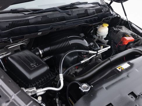 Used 2018 RAM 1500 Express w/ Express Value Package AWD/4WD image 45