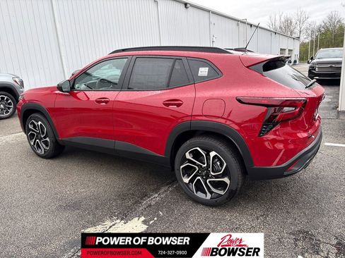 New 2026 Chevrolet Trax RS FWD image 3