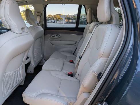 New 2026 Volvo XC90 B6 Ultra w/ Protection Package AWD/4WD image 3