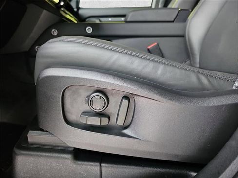 New 2025 Land Rover Defender 110 S image 26