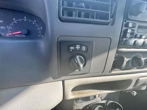 Used 2000 Ford F250 XL image 16