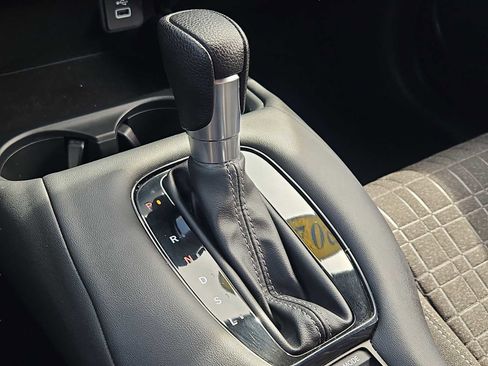 Certified 2023 Honda HR-V LX image 23