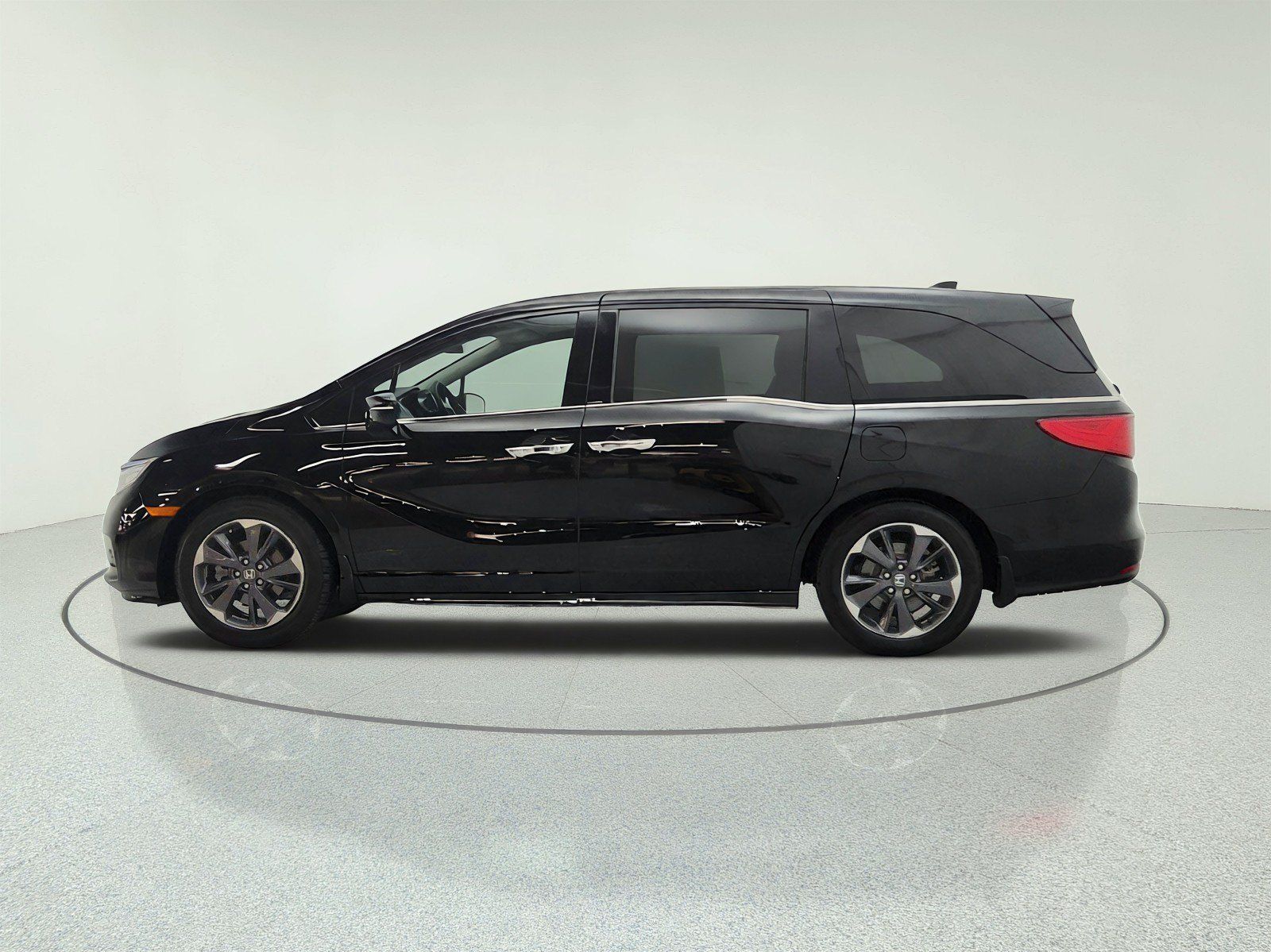 Used 2022 Honda Odyssey Elite image 8