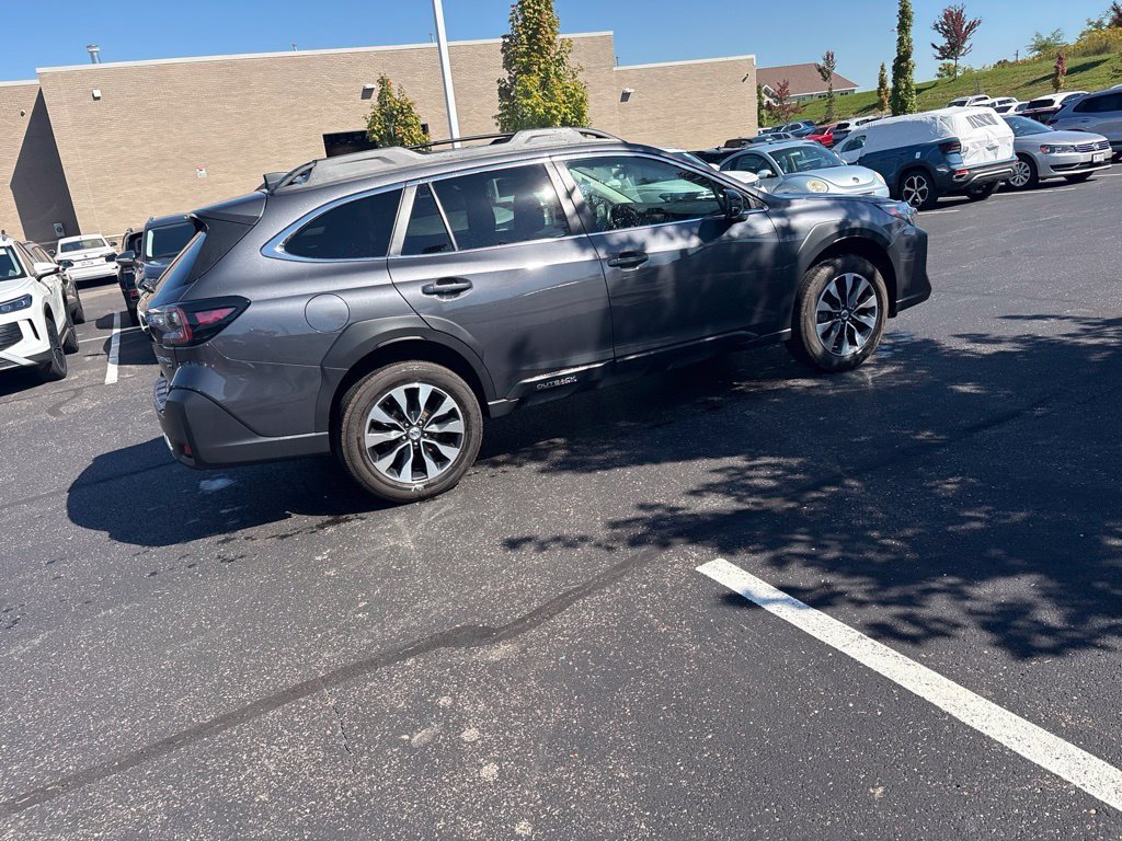Used 2023 Subaru Outback Limited XT AWD/4WD image 13