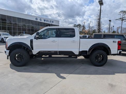 New 2026 Ford F250 Lariat w/ Black Appearance Package image 7
