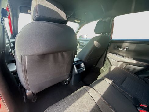 Certified 2025 Honda HR-V Sport image 23