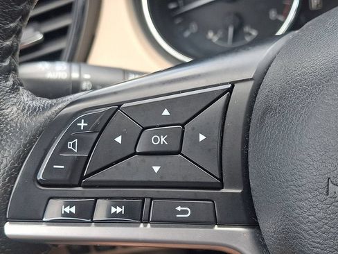 Used 2019 Nissan Rogue SL w/ Premium Package AWD/4WD image 23