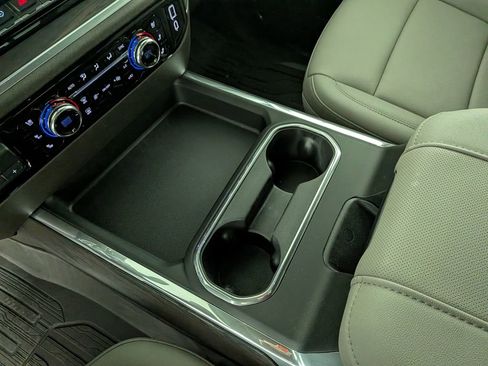 New 2026 GMC Sierra 3500 SLT w/ SLT Premium Package image 24