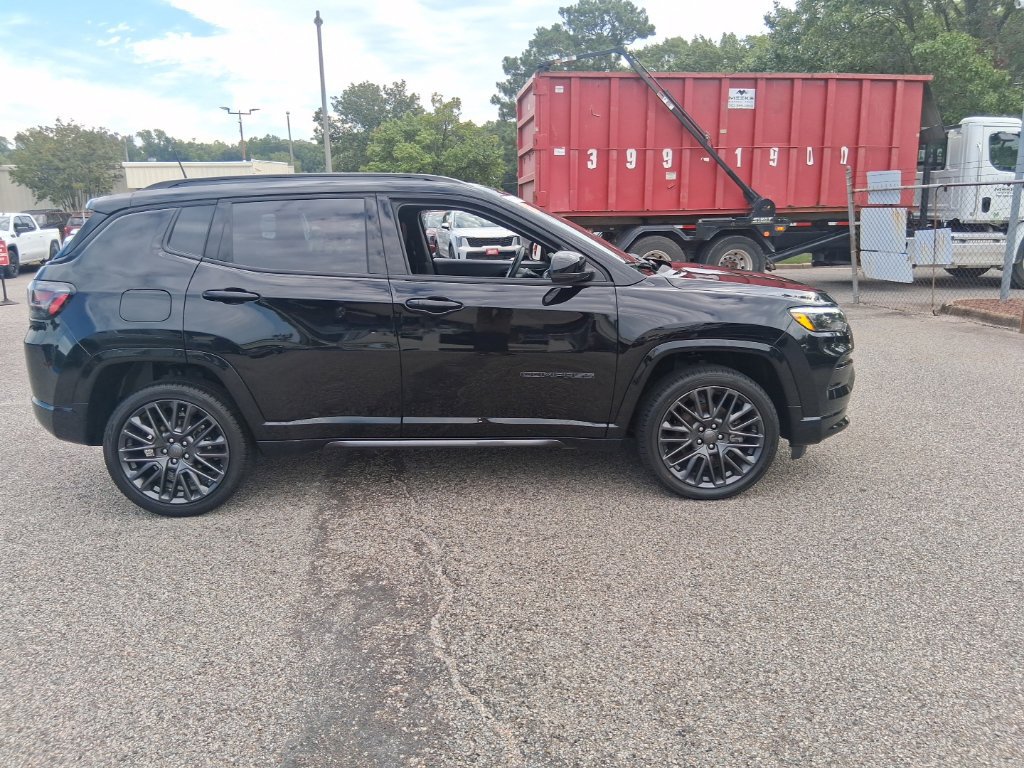 Used 2022 Jeep Compass High Altitude AWD/4WD image 4