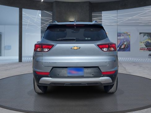 Used 2024 Chevrolet TrailBlazer LT w/ Driver Confidence Package image 5