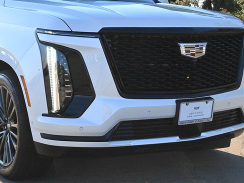Certified 2025 Cadillac Escalade Sport Platinum image 28