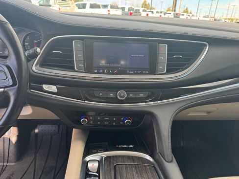 Used 2022 Buick Enclave Avenir w/ Avenir Technology Package AWD/4WD image 25