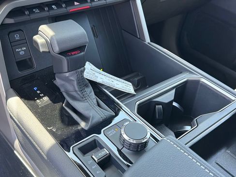 New 2026 Toyota Tundra Limited AWD/4WD image 28