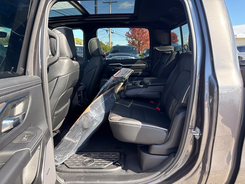 New 2027 RAM 1500 Laramie w/ Night Edition AWD/4WD image 22