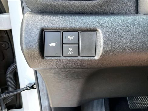Used 2025 Honda Pilot TrailSport image 34