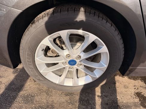 Used 2019 Ford Fusion SE image 45