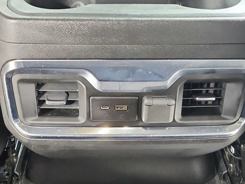 Used 2022 GMC Sierra 2500 AT4 w/ AT4 Premium Plus Package AWD/4WD image 45