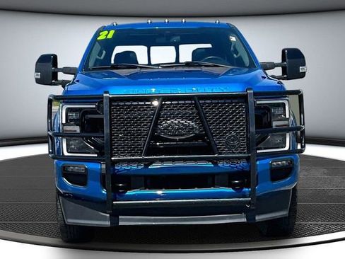 Used 2021 Ford F350 Lariat AWD/4WD image 2