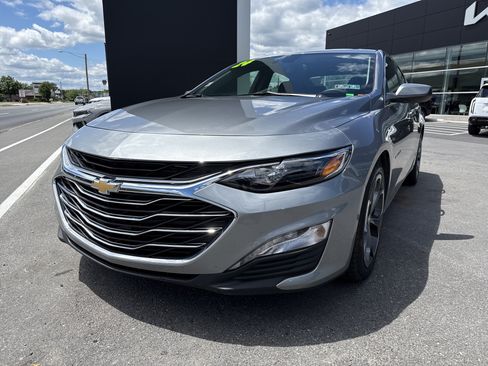 Used 2024 Chevrolet Malibu LT FWD image 8