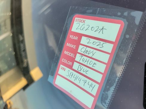 Used 2025 Chevrolet Tahoe LT w/ Comfort Package image 27