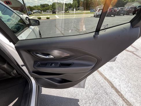 Used 2019 GMC Terrain SLT image 13