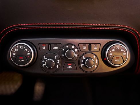 Used 2012 Ferrari 458 Spider RWD image 66