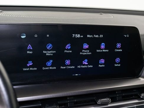 Used 2023 Kia Telluride LX image 17