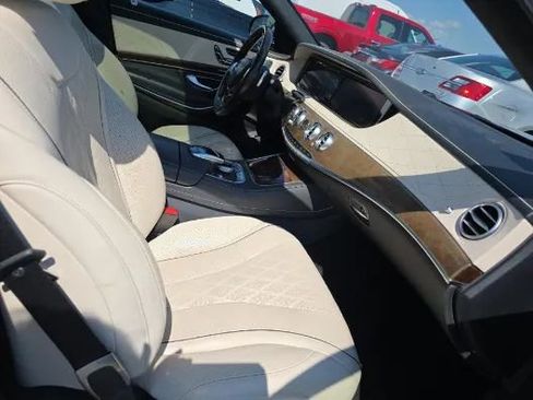 Used 2017 Mercedes-Benz S 550 4MATIC Sedan image 5