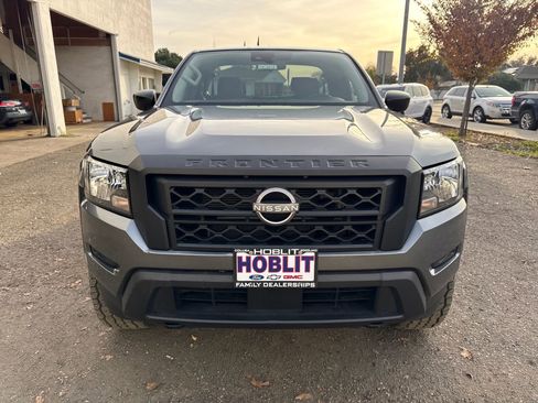 Used 2022 Nissan Frontier S image 8