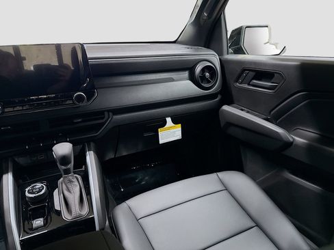 New 2026 Chevrolet Colorado Trail Boss AWD/4WD image 26