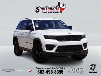 Used 2024 Jeep Grand Cherokee Altitude
