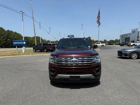 Used 2020 Ford Expedition XLT w/ Equipment Group 202A RWD image 2