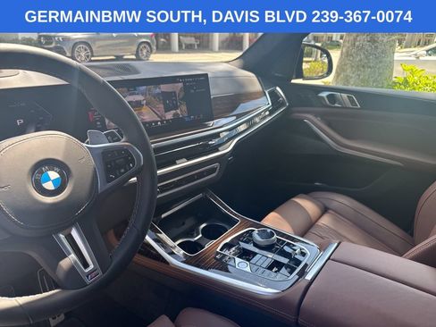 Used 2025 BMW X7 M60i AWD/4WD image 46