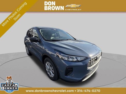 Used 2025 Ford Escape Active AWD/4WD image 1
