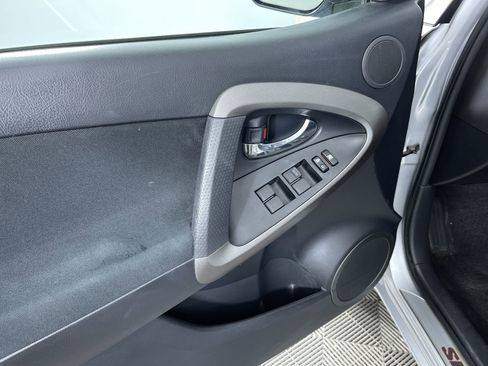 Used 2011 Toyota RAV4 Sport image 14