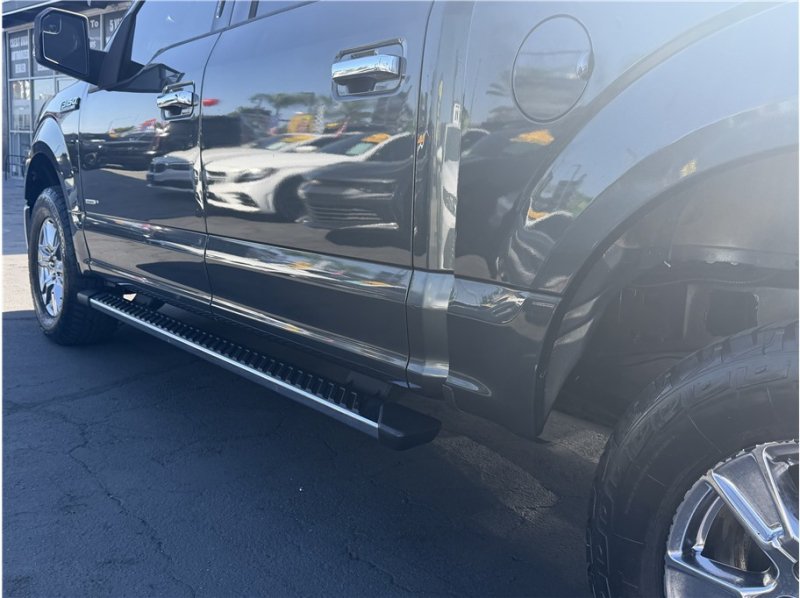 Used 2015 Ford F150 XLT w/ Equipment Group 302A Luxury AWD/4WD image 41